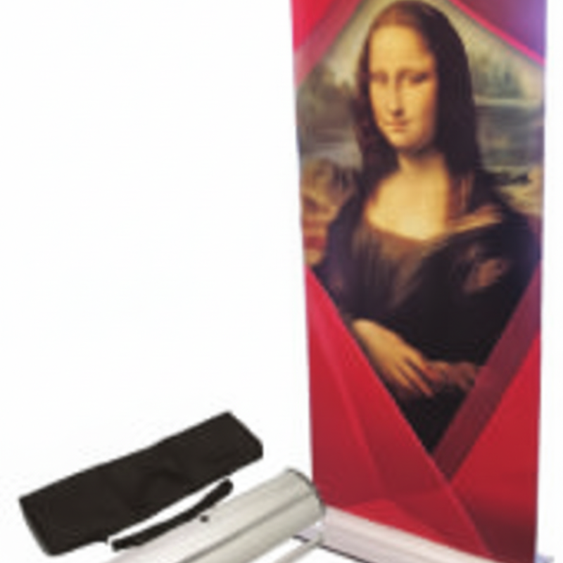 Roll up με φαρδιά βάση αλουμινίου, κόκκινο γραφικό με αναγεννησιακό πορτρέτο, δεύτερη κλειστή βάση και μαύρη τσάντα