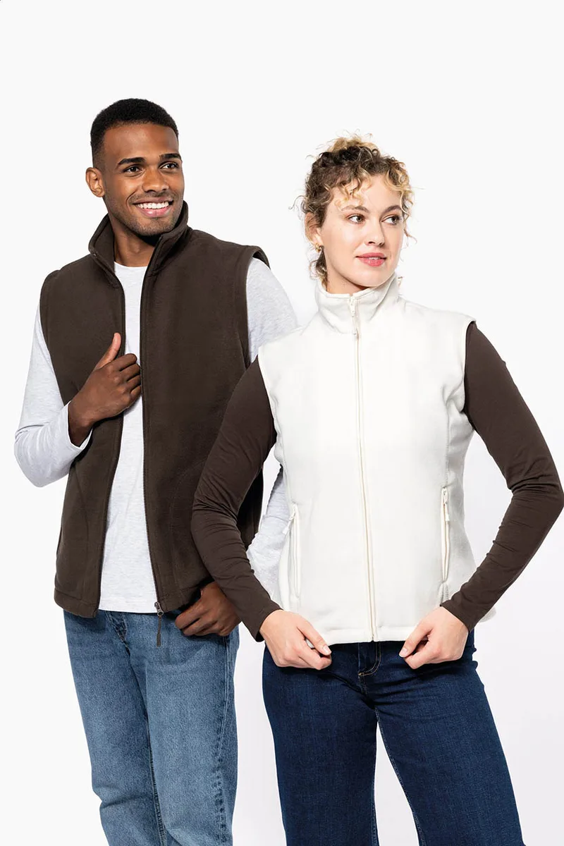Γιλέκο Fleece Kariban — Λεπτομέρεια Πλαϊνής Τσέπης. Διαφημιστικά Ενδύματα με Λογότυπο | PERFECT advertising