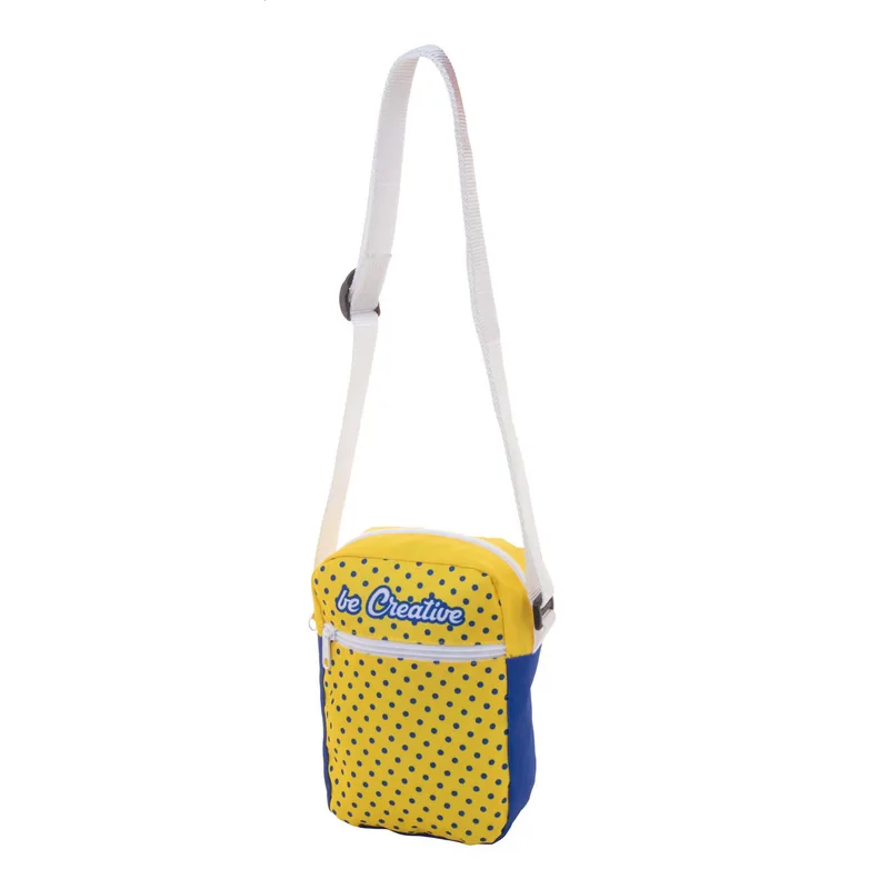 Τσάντα Crossbody RPET με Διακριτική Ετικέτα. Λεπτομέρεια Υλικού — Προϊόντα Προβολής για Επιχειρήσεις | PERFECT advertising