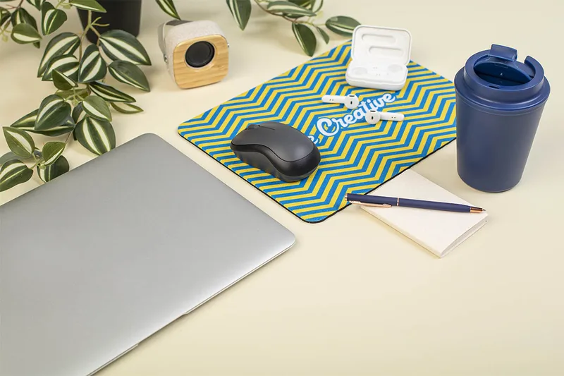 Τυπωμένο Mousepad RPET. Λεπτομέρεια Τσόχα/Felt και Βάση Καουτσούκ — Εκτύπωση Λογοτύπου Sublimation | PERFECT advertising