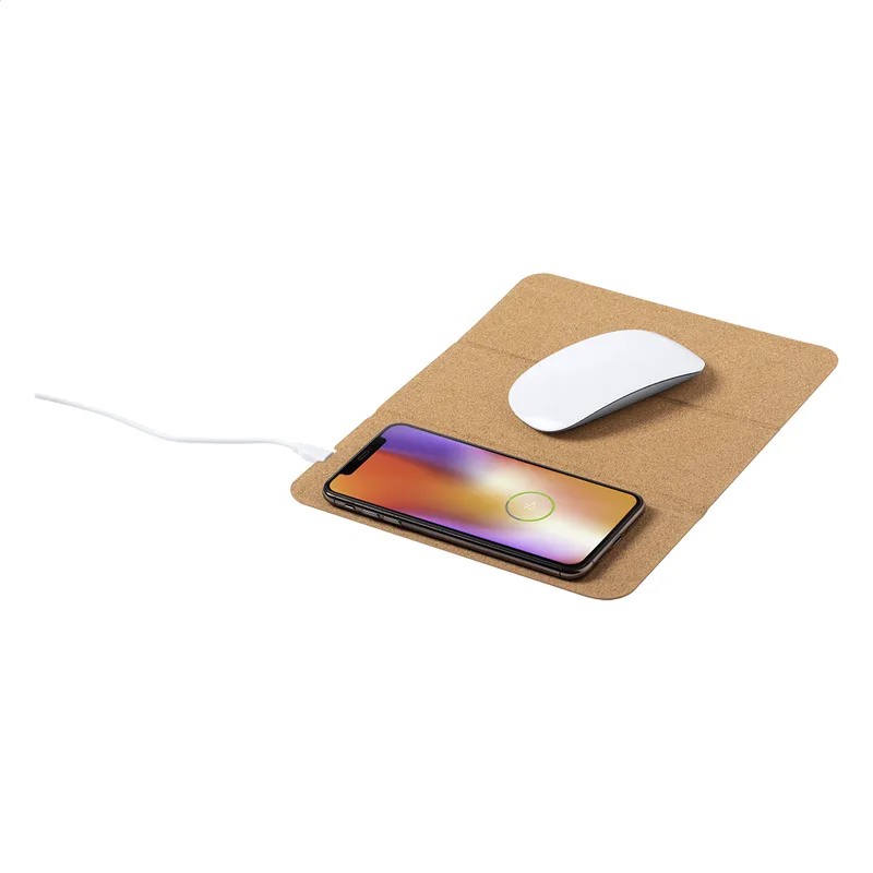 Λεπτομέρεια Ασύρματου Φορτιστή σε Mousepad Φελλού. Εκτύπωση Λογοτύπου σε Εταιρικά Δώρα | PERFECT advertising