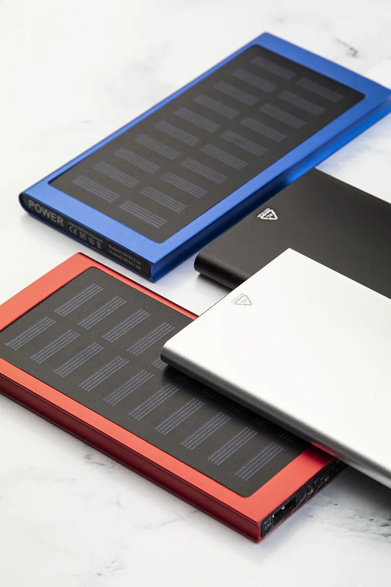 Power Bank Αλουμίνιο 4000 mAh — Χρωματικές Παραλλαγές με Εκτύπωση. Προωθητικά Είδη Επιχειρήσεων | PERFECT advertising
