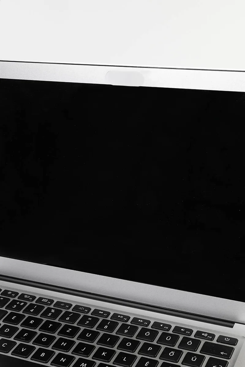 Κάλυμμα Webcam RABS Τοποθετημένο σε Laptop. Εκτύπωση Λογοτύπου σε Εταιρικά Αξεσουάρ | PERFECT advertising