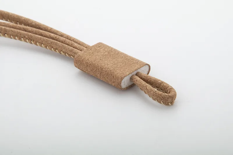 Καλώδιο Φορτιστή USB από Καλαμάκι Σιταριού σε Κοντινό Πλάνο. Λογότυπο σε Οικολογικά Προωθητικά Δώρα | PERFECT advertising