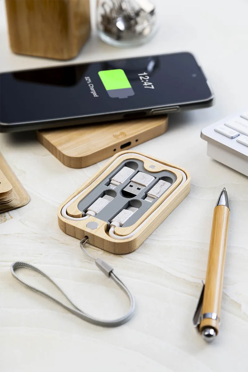 Σετ Φορτιστή USB Κλειστή Θήκη Μπαμπού με Ιμάντα Μεταφοράς. Εκτύπωση Λογοτύπου σε Εταιρικά Δώρα | PERFECT advertising