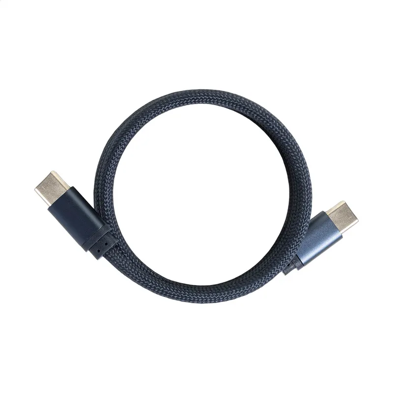 Μαγνητικό Καλώδιο USB-C 60W σε Χρήση με Smartphone. Διαφημιστικές Εκτυπώσεις σε Αξεσουάρ Τεχνολογίας | PERFECT advertising