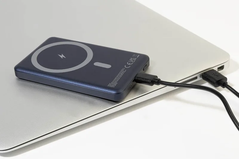 Καλώδιο USB και Power Bank RABS Μαγνητικό — Πλήρης Συσκευασία. Εκτύπωση Λογοτύπου για Επιχειρήσεις | PERFECT advertising